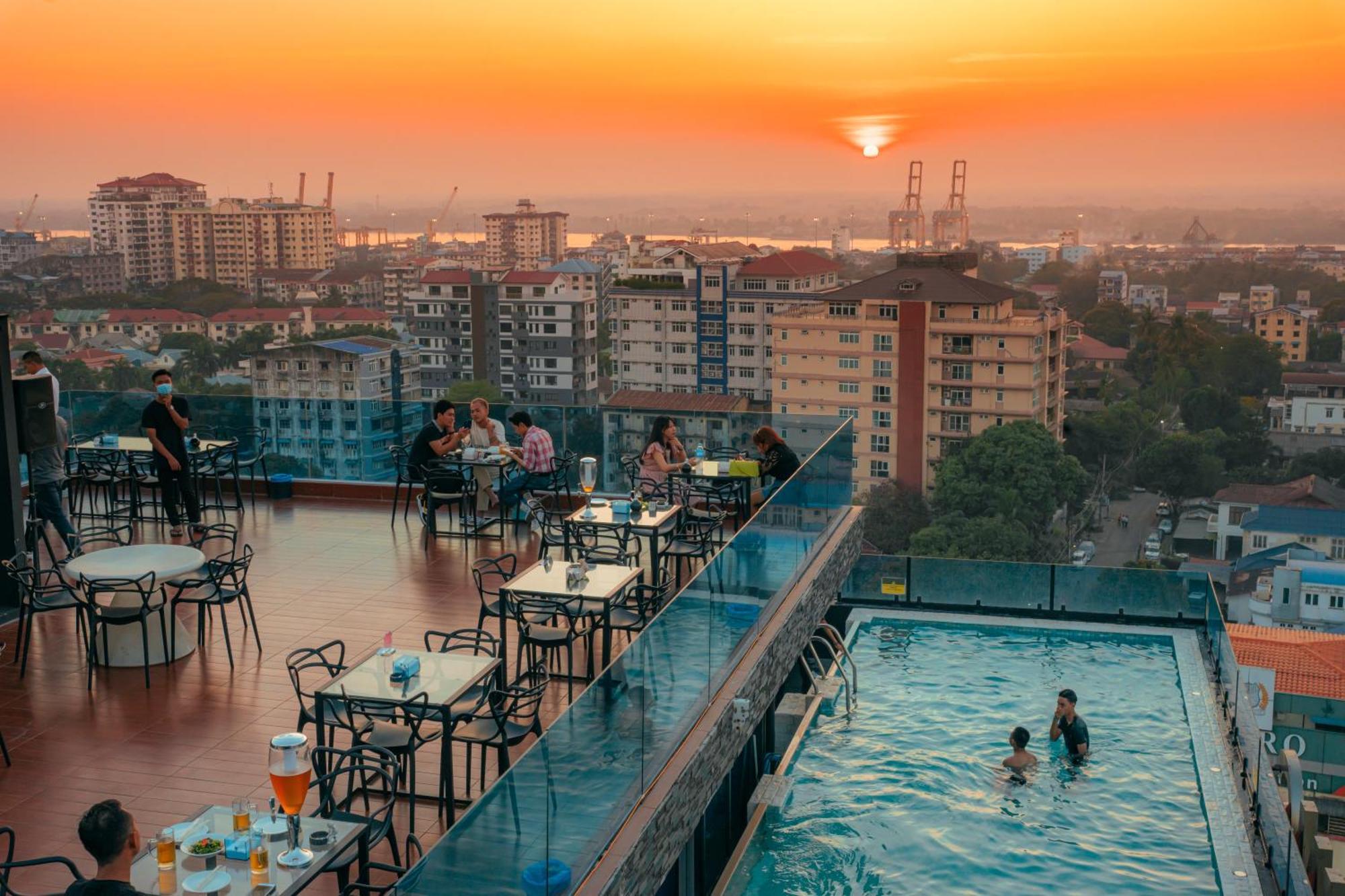 Hotel Sanchaung Янгон Экстерьер фото